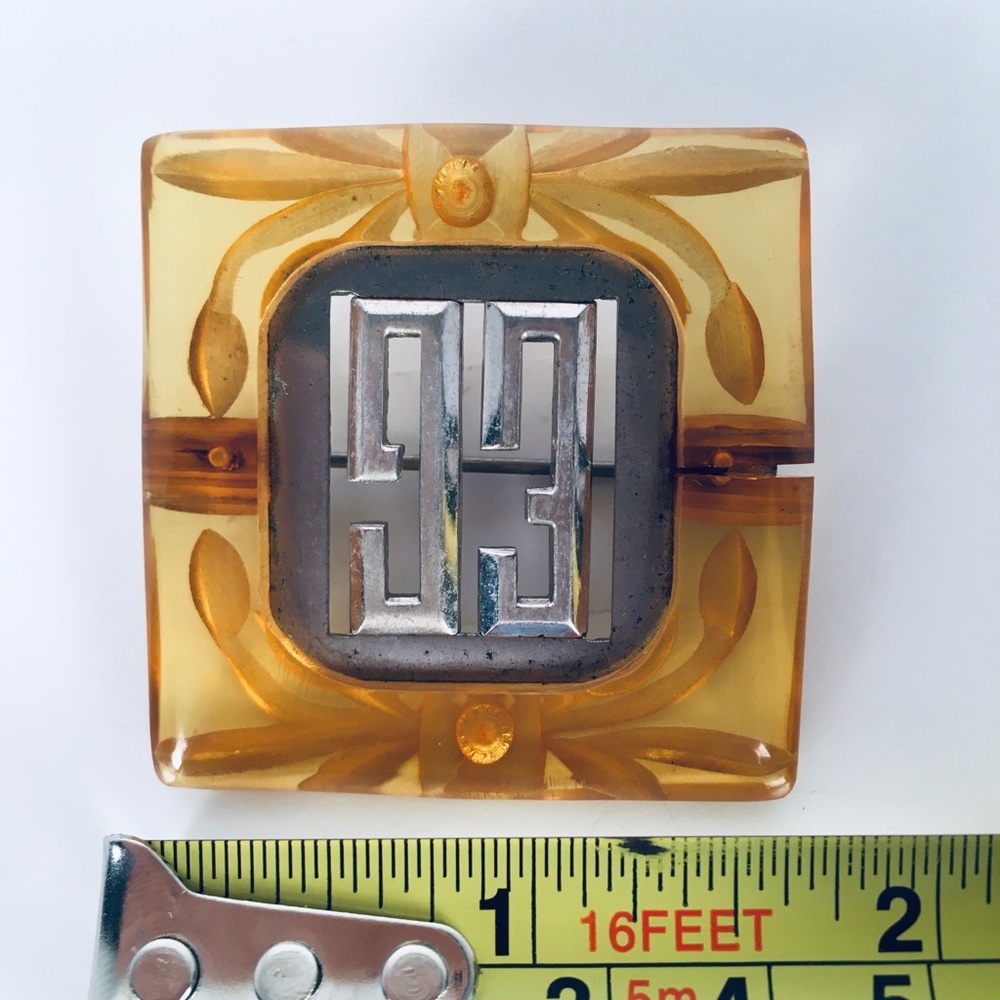 Monogram  Yellow Apple Juice Brooch "INITIAL E.G.